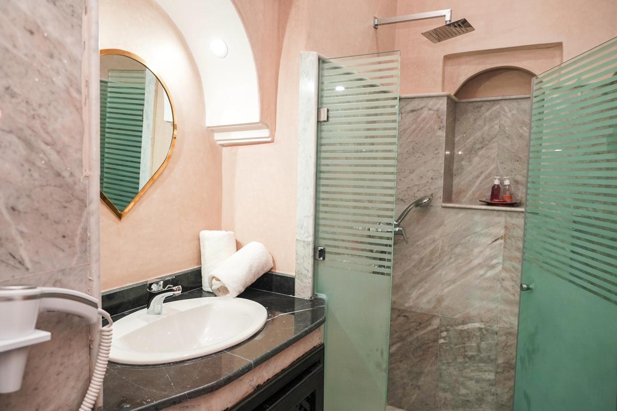 Riad Roummana Marrakech มาร์ราเกช ภายนอก รูปภาพ