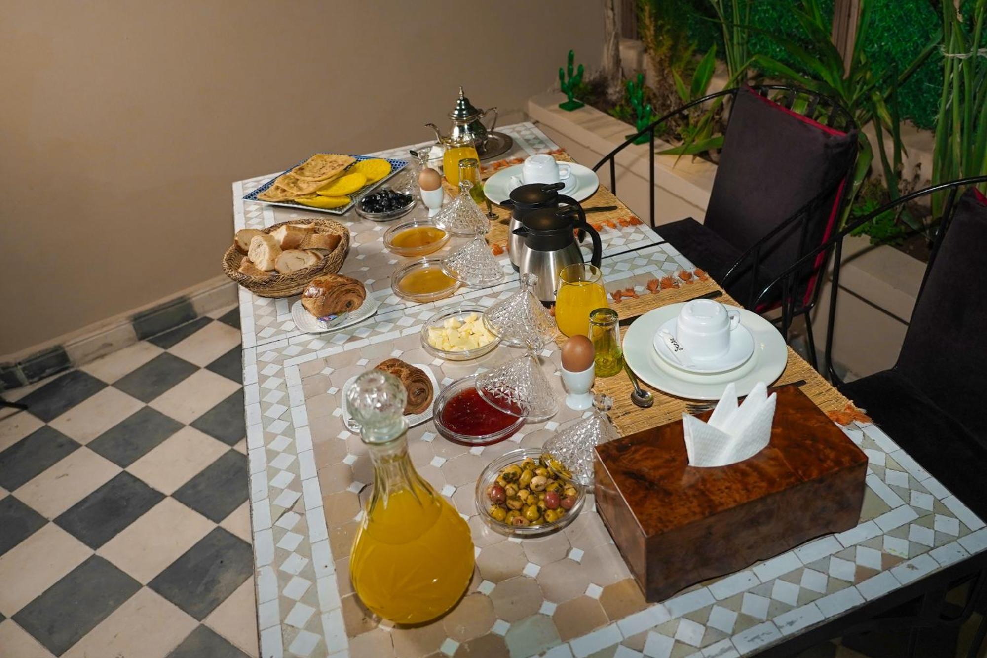 Riad Roummana Marrakech มาร์ราเกช ภายนอก รูปภาพ